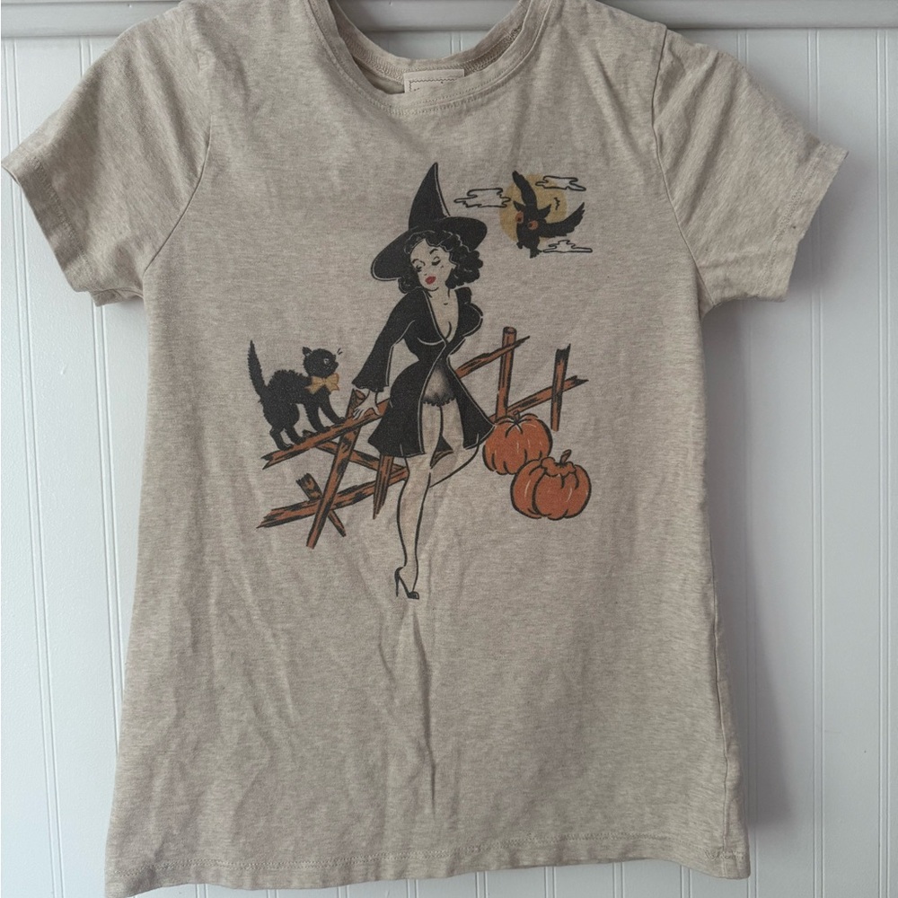 Beige Halloween Short Sleeve Tee